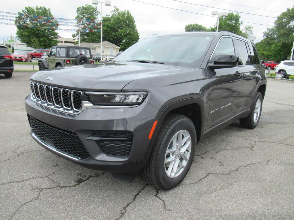 2025 Jeep Grand Cherokee Laredo X 4WD