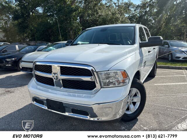 2023 RAM 1500 Classic SLT Crew Cab 4WD