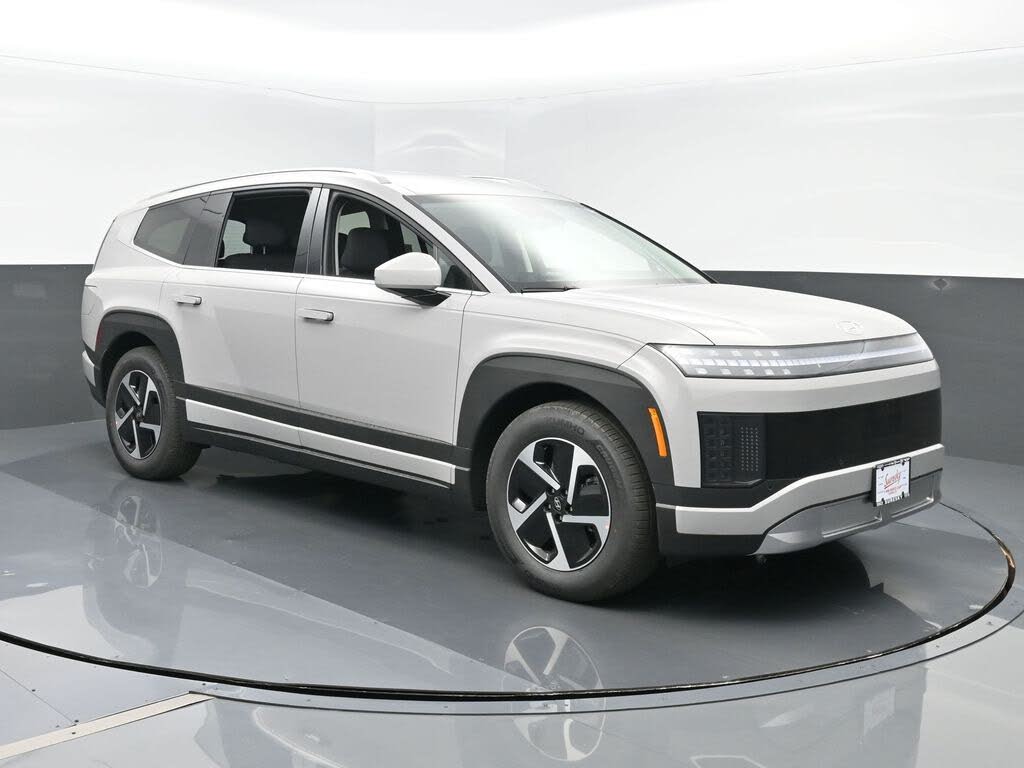 2026 Hyundai Ioniq 9 SE AWD