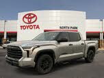 Toyota Tundra SR5 CrewMax Cab RWD