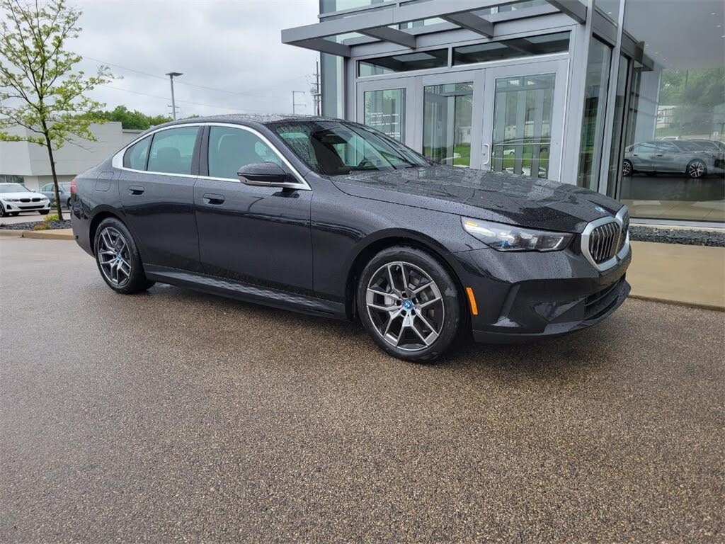 2025 BMW i5 xDrive40 AWD