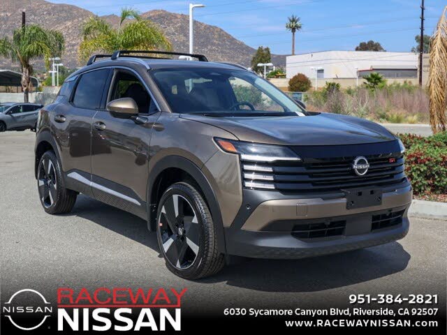 2025 Nissan Kicks SR FWD