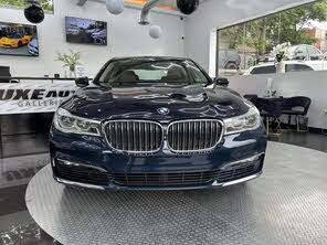 BMW 7 Series 750i xDrive AWD