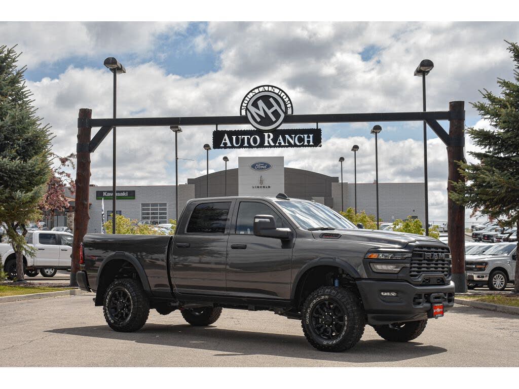 2025 RAM 2500 Tradesman Crew Cab 4WD