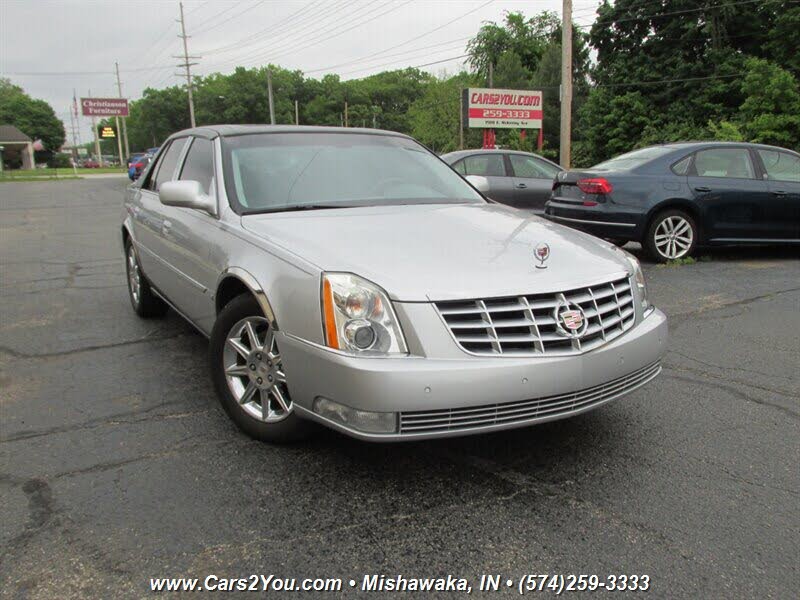 2010 Cadillac DTS Luxury FWD