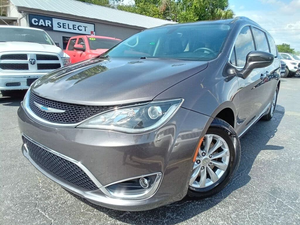 2018 Chrysler Pacifica Touring L FWD