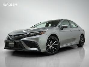 Toyota Camry SE FWD