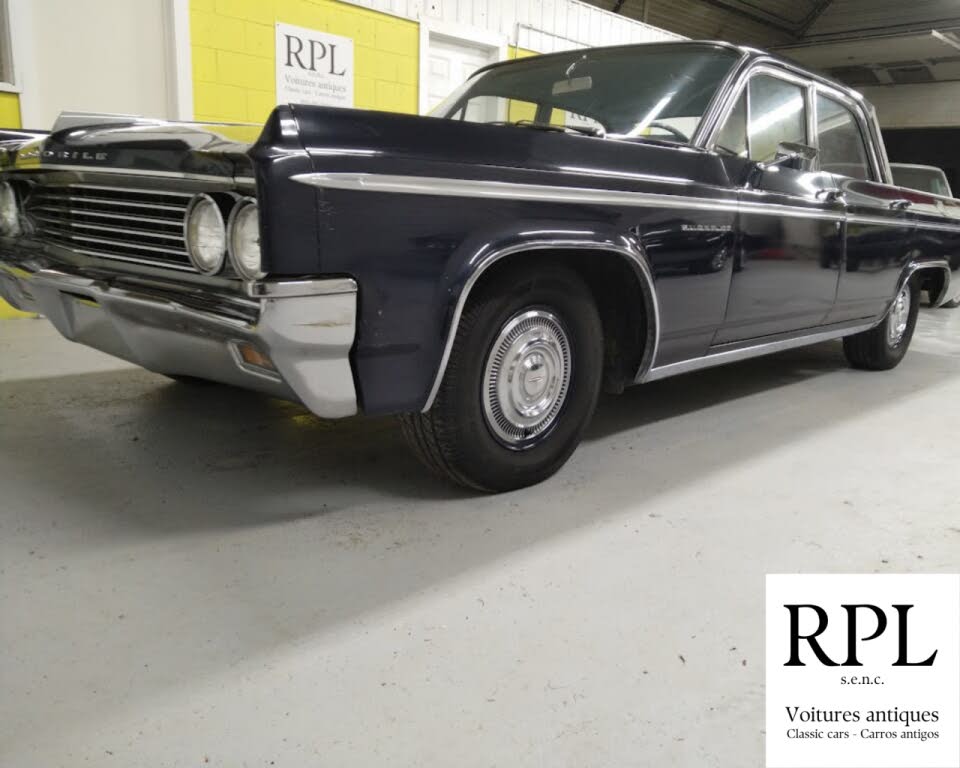 1963 Oldsmobile Super 88 Sedan