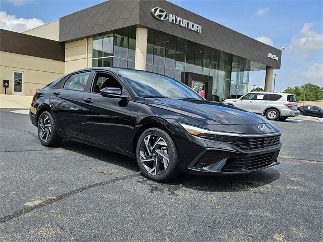 2025 Hyundai Elantra SEL Sport FWD