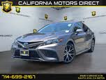 Toyota Camry Hybrid SE FWD