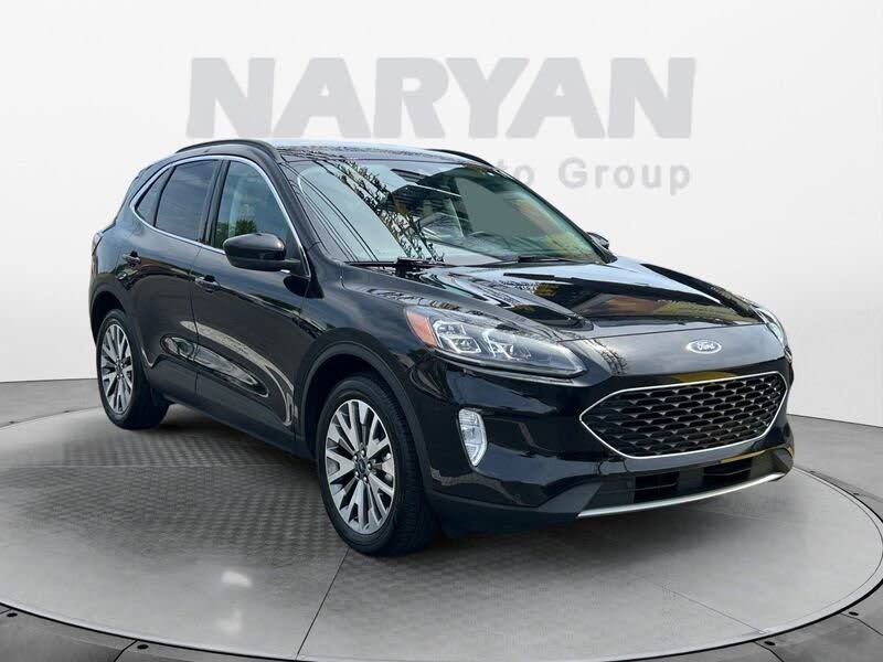 2022 Ford Escape Hybrid Titanium AWD