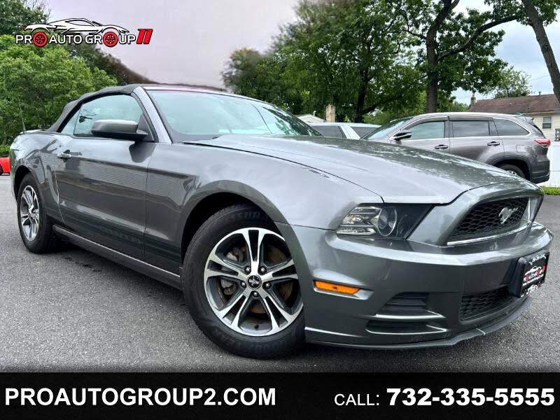 2014 Ford Mustang V6 Premium Convertible RWD