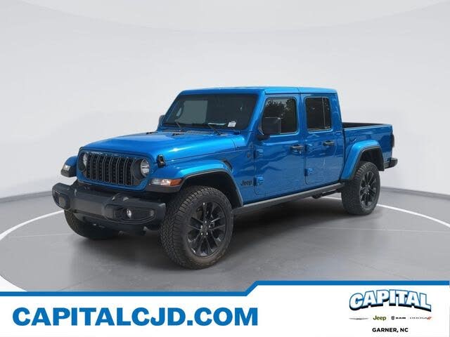 2025 Jeep Gladiator NightHawk Crew Cab 4WD