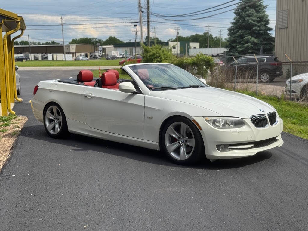 2013 BMW 3 Series 328i Convertible RWD
