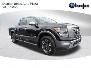 Nissan Titan Platinum Reserve Crew Cab 4WD