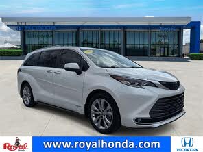 Toyota Sienna Platinum 7-Passenger FWD