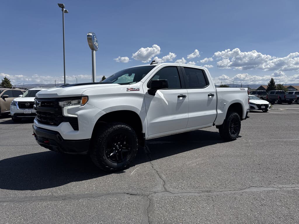2023 Chevrolet Silverado 1500 LT Trail Boss Crew Cab 4WD