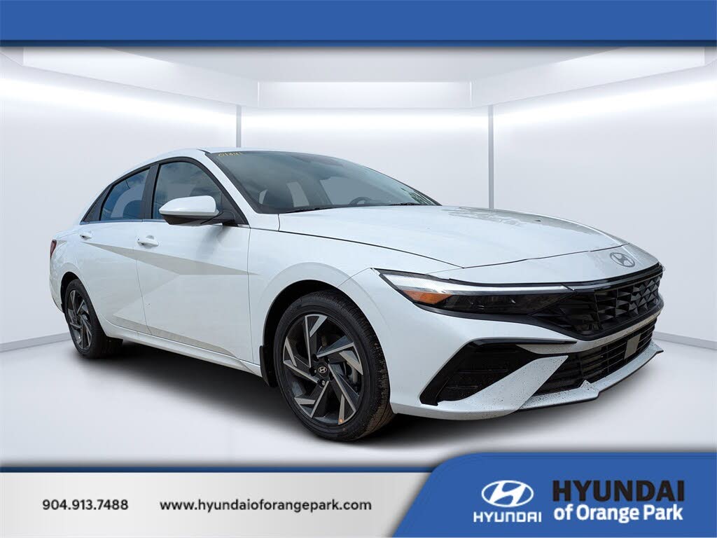 2025 Hyundai Elantra SEL Convenience FWD