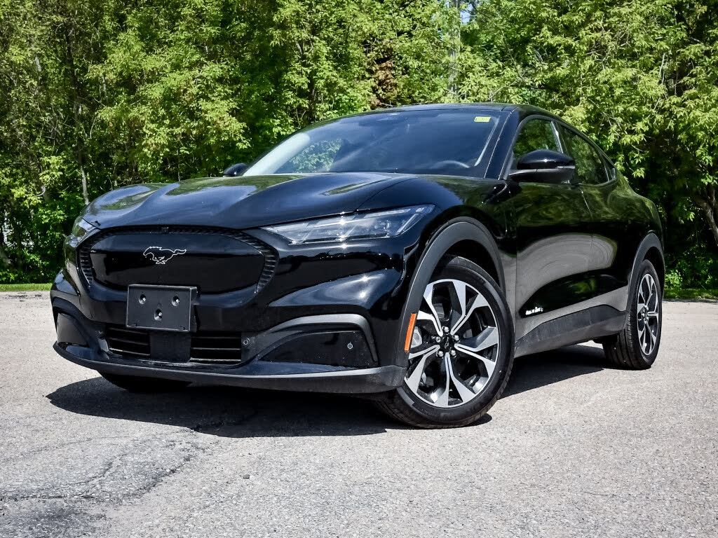 Ford Mustang Mach-E Select AWD 2025