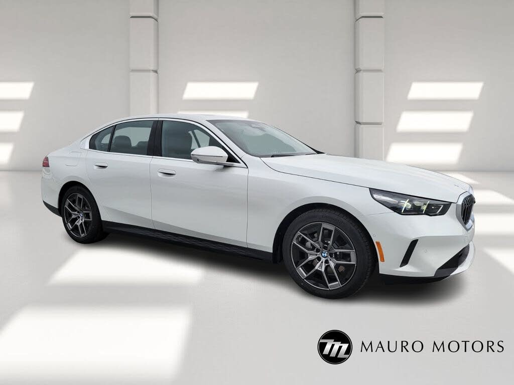 2026 BMW 5 Series 530i xDrive