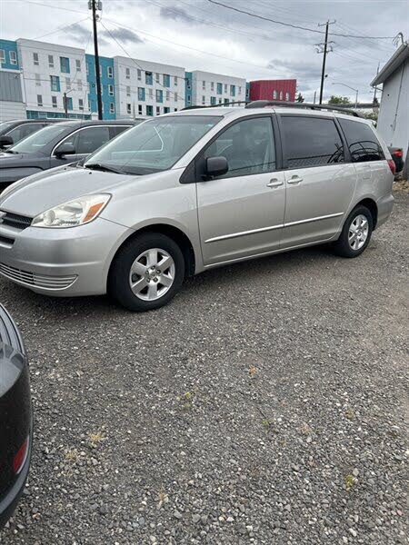 2005 Toyota Sienna LE