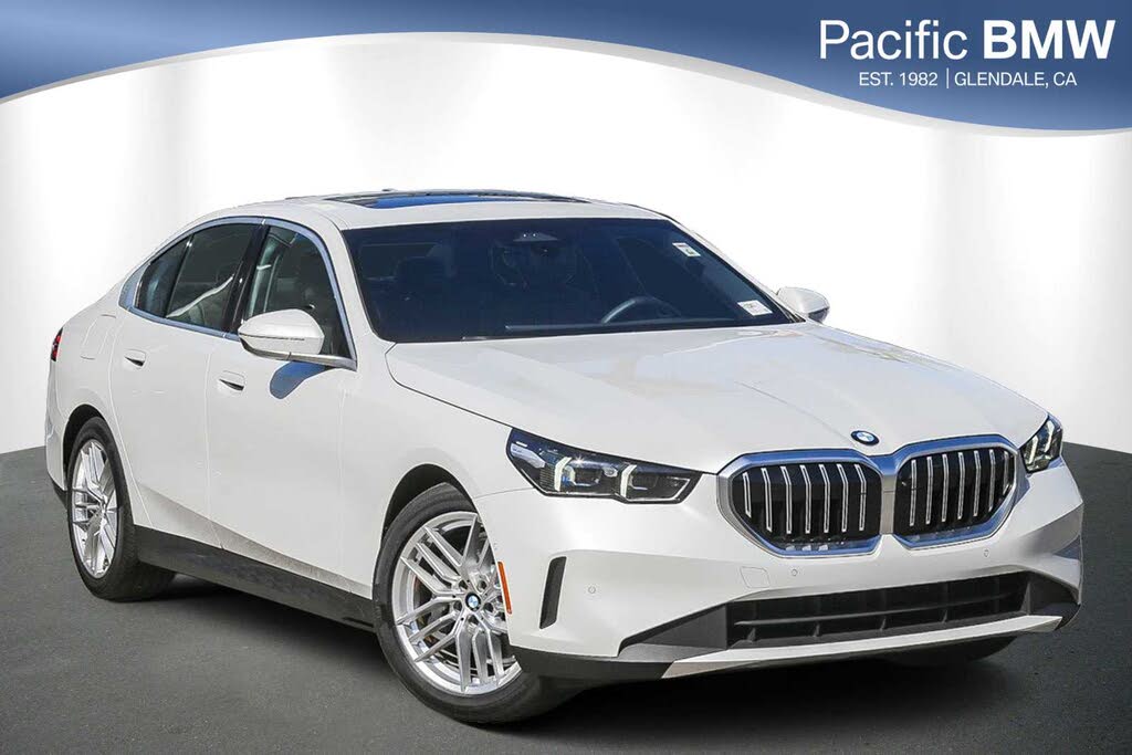 2024 BMW 5 Series 530i RWD