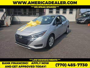 Nissan Versa S FWD
