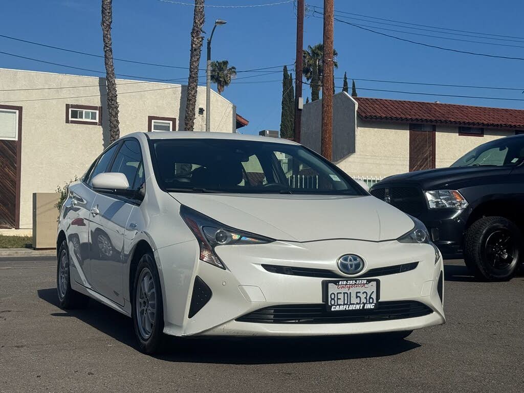 2018 Toyota Prius Two FWD