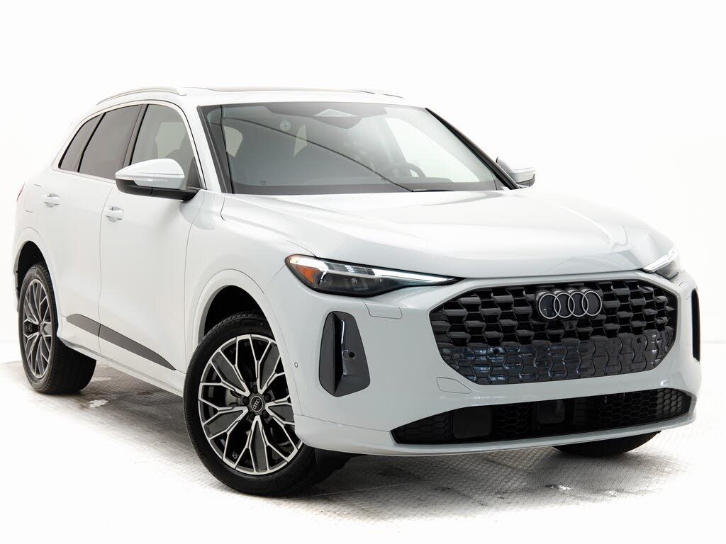 2025 Audi Q5 quattro Premium Plus 40 TFSI