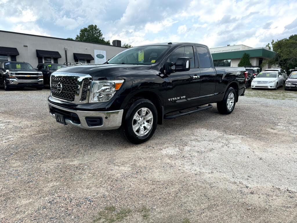 2018 Nissan Titan SV King Cab 4WD