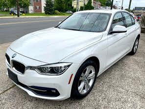 BMW 3 Series 330i xDrive Sedan AWD
