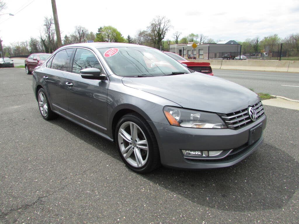 2015 Volkswagen Passat 1.8T SEL Premium FWD