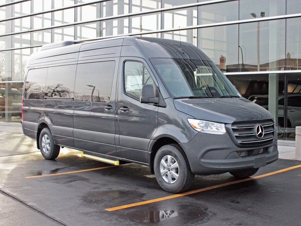 2025 Mercedes-Benz Sprinter 2500 170 High Roof Passenger Van RWD