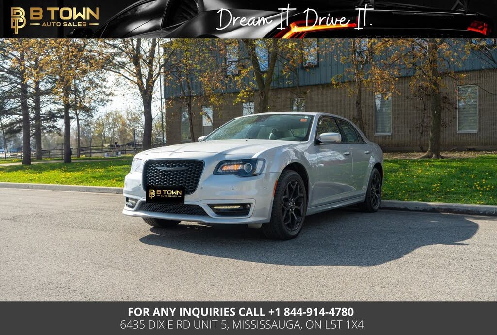 2022 Chrysler 300 Touring L AWD