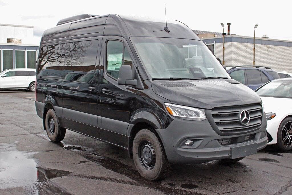 2025 Mercedes-Benz Sprinter 2500 144 Passenger Van RWD
