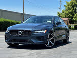 Volvo S60 B5 Core Dark Theme FWD