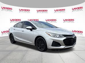 Chevrolet Cruze LS Sedan FWD