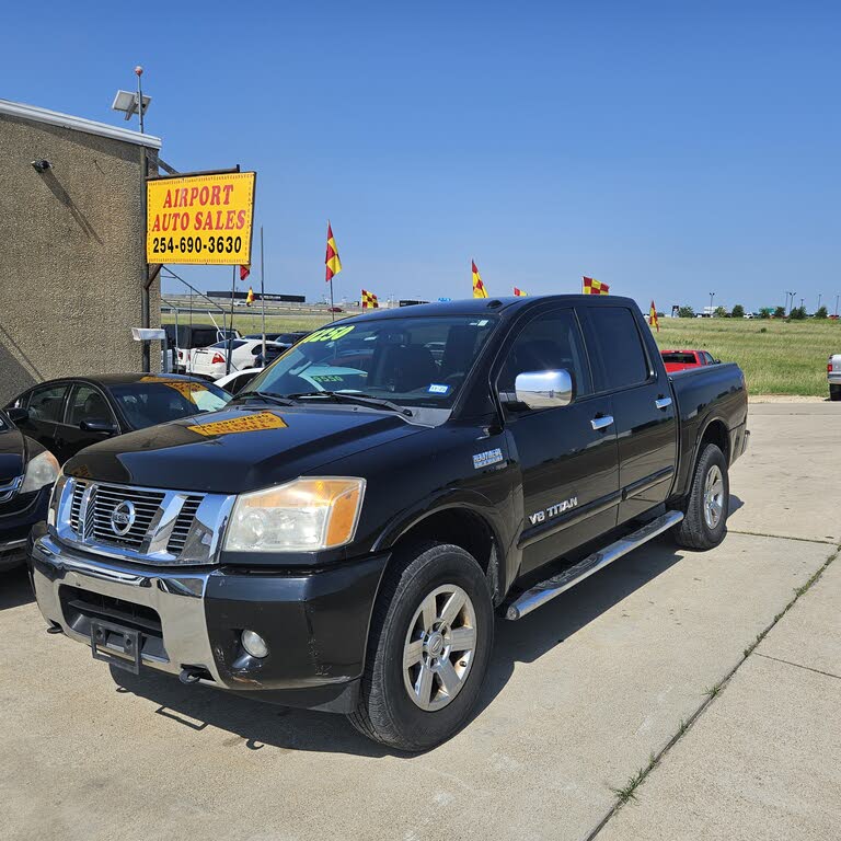 2015 Nissan Titan SV Crew Cab 4WD