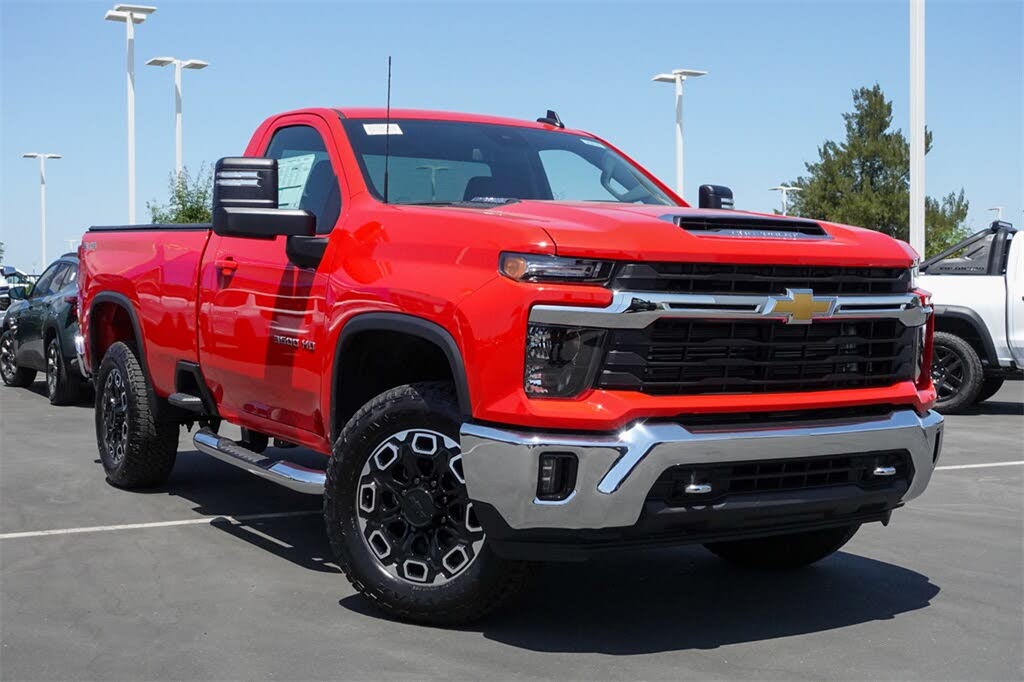 2025 Chevrolet Silverado 3500HD LT Regular Cab LB 4WD