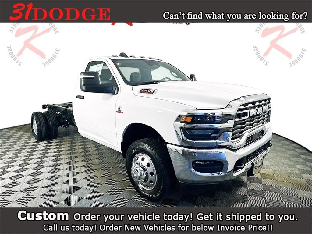 2025 RAM 3500 Chassis Tradesman Regular Cab LB DRW RWD