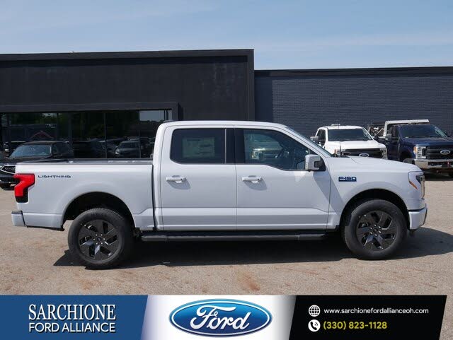 2025 Ford F-150 Lightning Lariat SuperCrew AWD