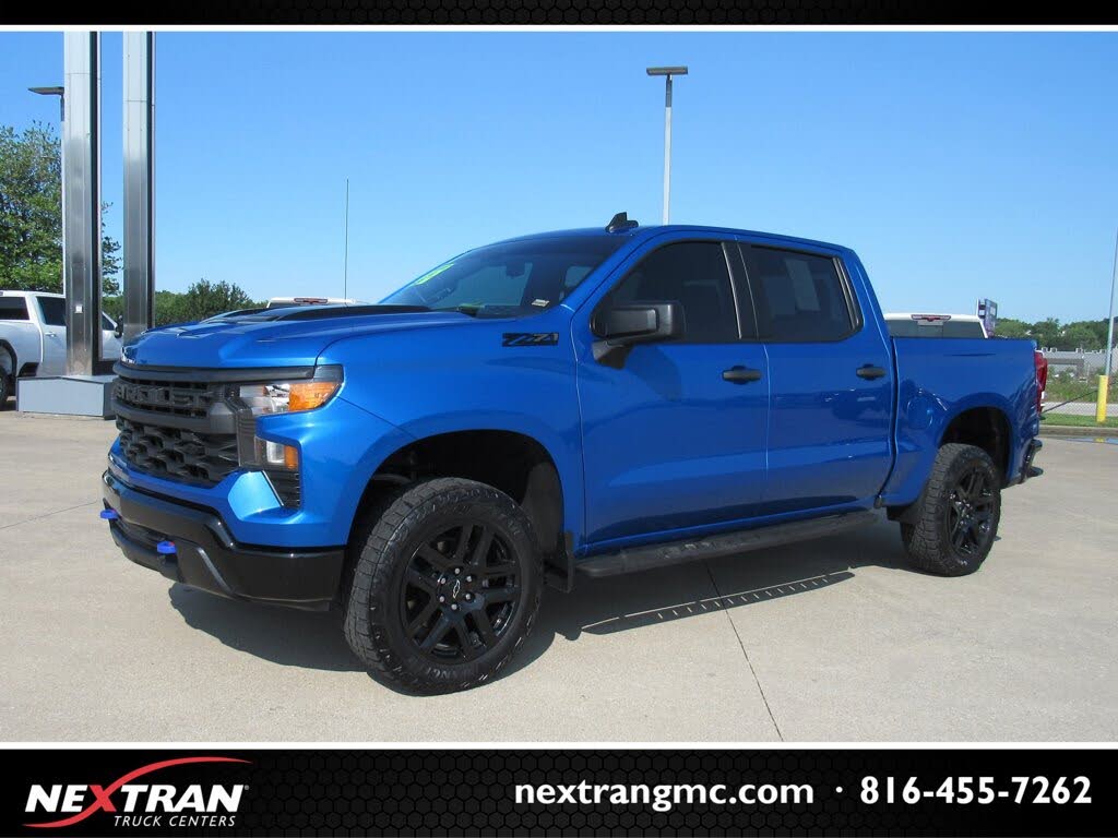 2024 Chevrolet Silverado 1500 Custom Trail Boss Crew Cab 4WD