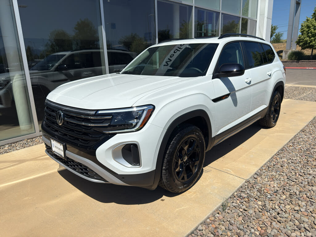 2025 Volkswagen Atlas Peak Edition 4Motion