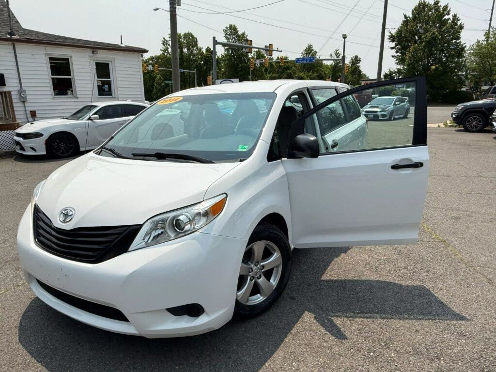 2014 Toyota Sienna L 7-Passenger
