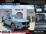 Volvo XC40 B5 Plus Dark Theme AWD