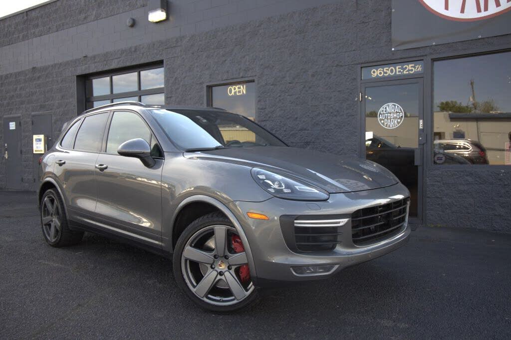 2016 Porsche Cayenne Turbo AWD