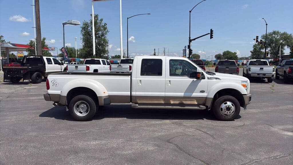 2014 Ford F-450 Super Duty Lariat Crew Cab LB DRW 4WD