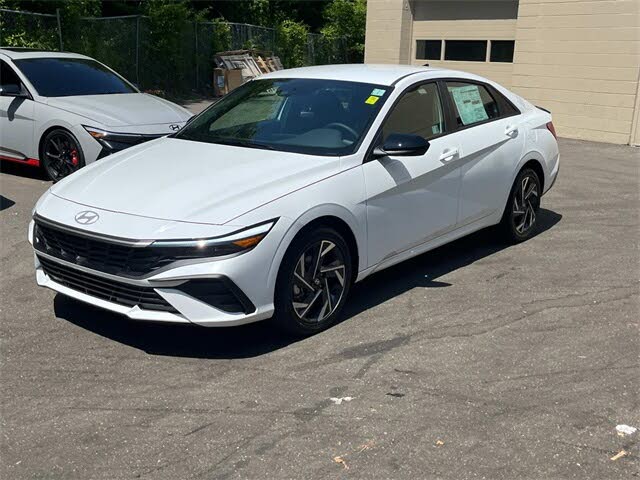 2025 Hyundai Elantra Hybrid SEL Sport FWD