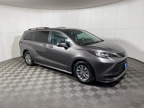 Toyota Sienna LE 8-Passenger AWD