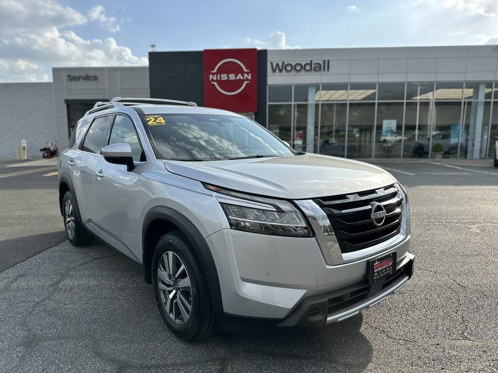 2024 Nissan Pathfinder SL 4WD